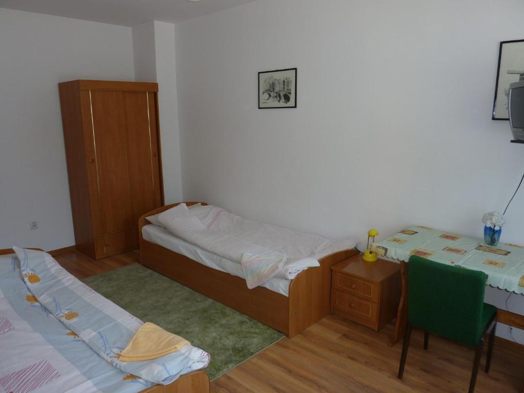 Hotelik Na Zdrowiu ウッチ 部屋 写真