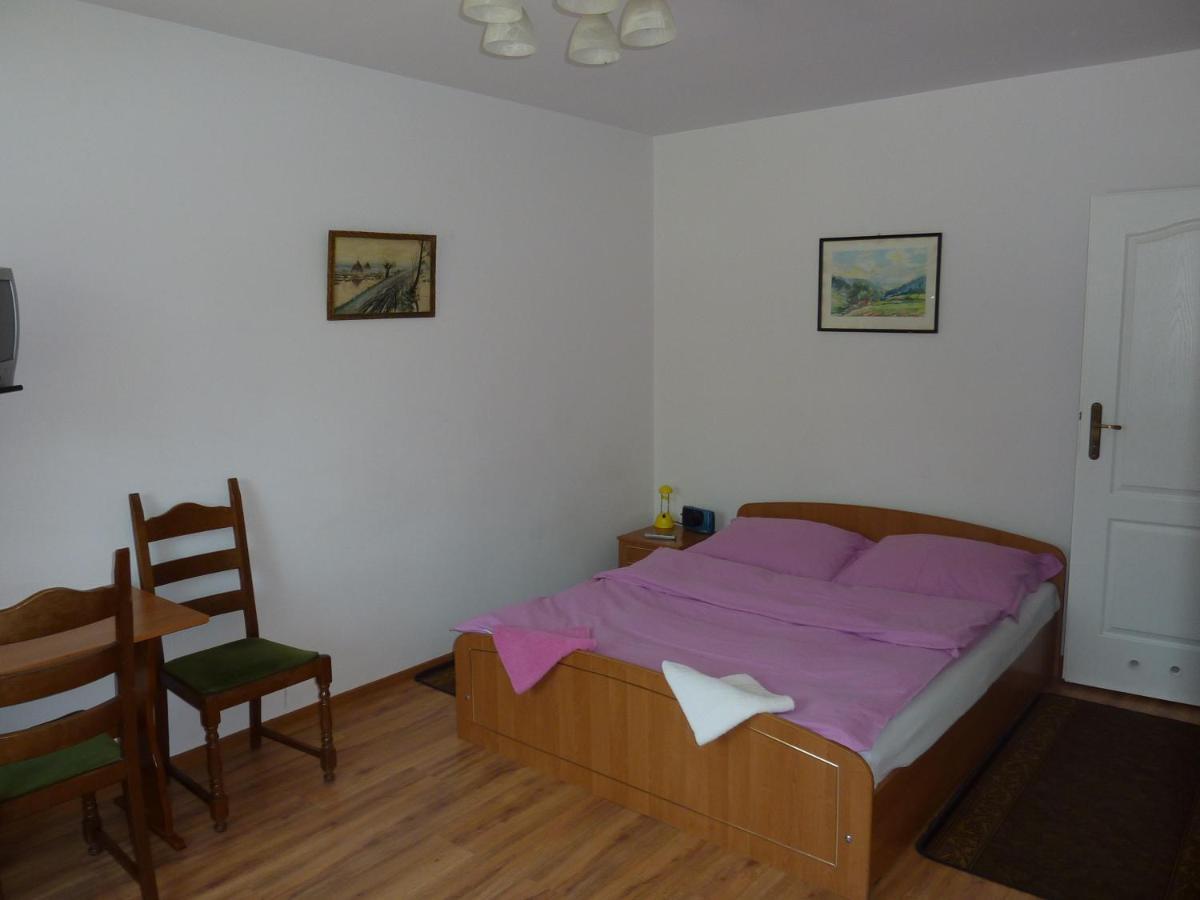 Hotelik Na Zdrowiu ウッチ 部屋 写真