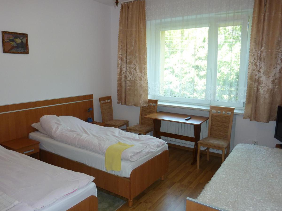 Hotelik Na Zdrowiu ウッチ 部屋 写真